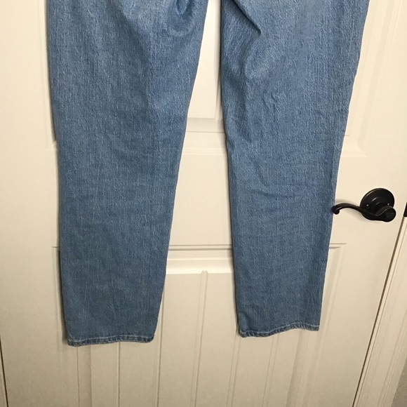 Madewell The Curvy Perfect Vintage Jean in Fiore Wash. - Picture 7 of 13